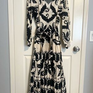 ZARA Black and Cream V-Neck Long Sleeve Sundress NWOT, NeverBeenWorn